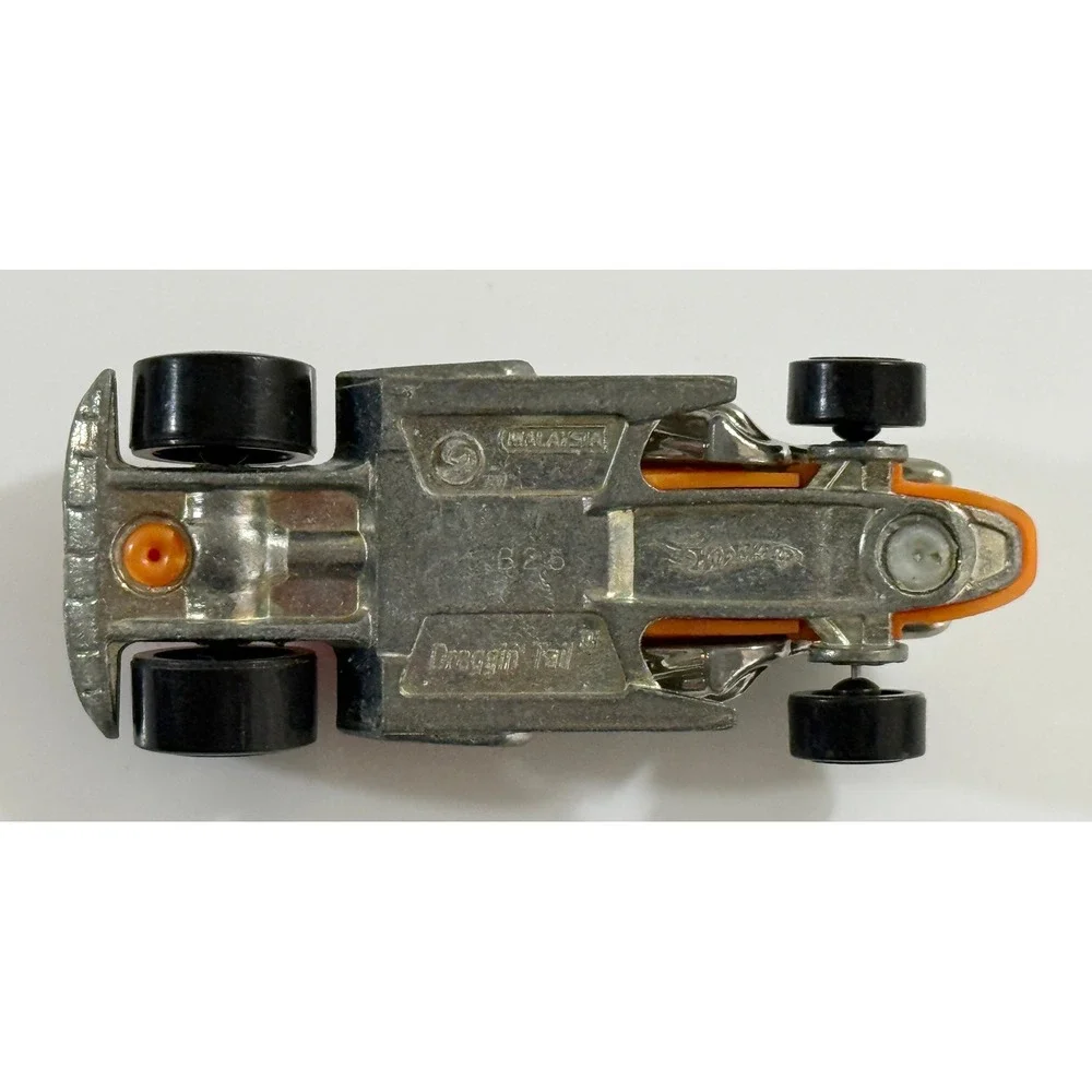 Hot Wheels Draggin' Tail Kids 1:64 Orange Chrome Diecast Fantasy Dragster Car‎